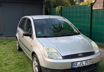Ford Fiesta 231.000 km 900 &euro; Gelsenkirchen 45884