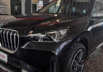 BMW X1 28.185 km 33.900 &euro; Gelsenkirchen 45888