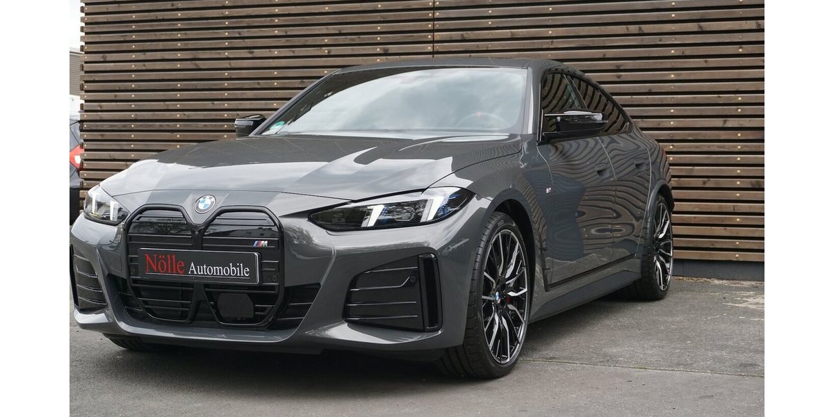 BMW i4 M60 M-SportPro HuD 360° DrivProf. Pano NP95t 5.780 km 68.800 &euro; Wuppertal 42327
