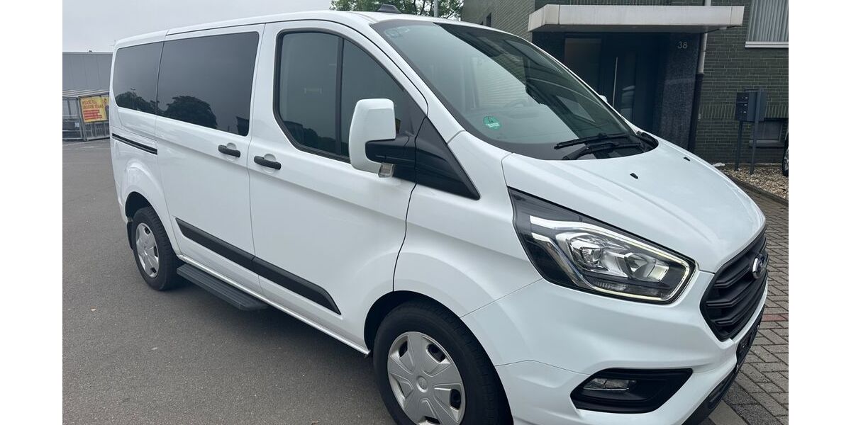 Ford Tourneo Custom 60.000 km 20.880 &euro; Duisburg 47138