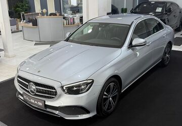 Mercedes-Benz E 200 58.655 km 29.900 &euro; Gelsenkirchen 45891