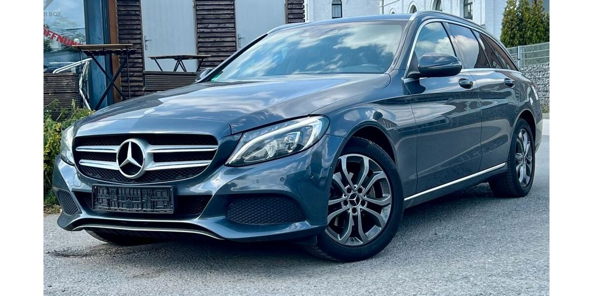 Mercedes-Benz C 200 212.428 km 9.250 &euro; Gelsenkirchen 45884
