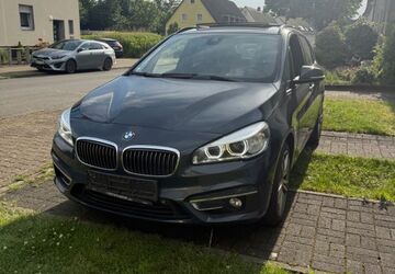 BMW 220 Active Tourer 243.000 km 8.257 &euro; Gelsenkirchen 45896