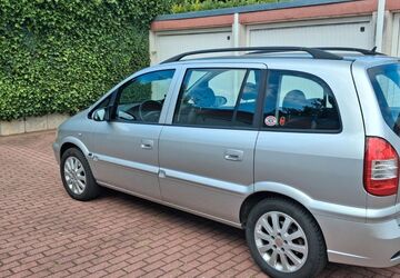Opel Zafira 141.266 km 2.400 &euro; Waltrop 45731
