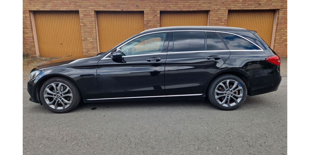 Mercedes-Benz C 220 242.000 km 13.987 &euro; Gelsenkirchen 45881