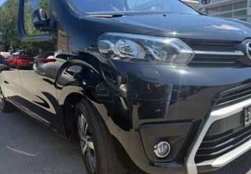 Toyota Proace (Verso) 71.977 km 31.900 &euro; Gelsenkirchen 45891