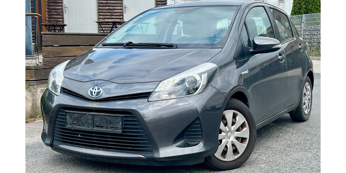 Toyota Yaris 183.318 km 5.000 &euro; Gelsenkirchen 45884