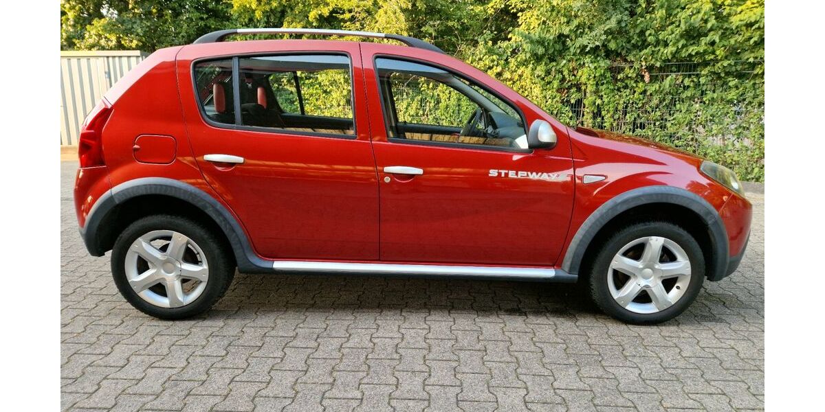 Dacia Sandero 108.000 km 5.987 &euro; Gelsenkirchen 45881