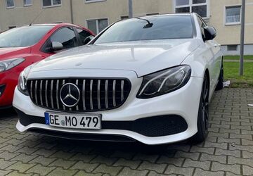 Mercedes-Benz 220 118.900 km 22.999 &euro; Gelsenkirchen 45889